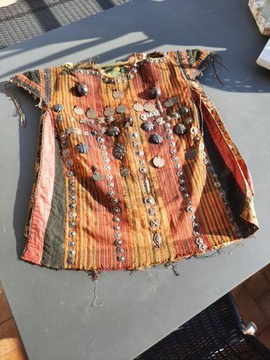Blusen, T-Shirts & Tops: Tunique – Gebraucht aus Vevey von Huberthemarie 1