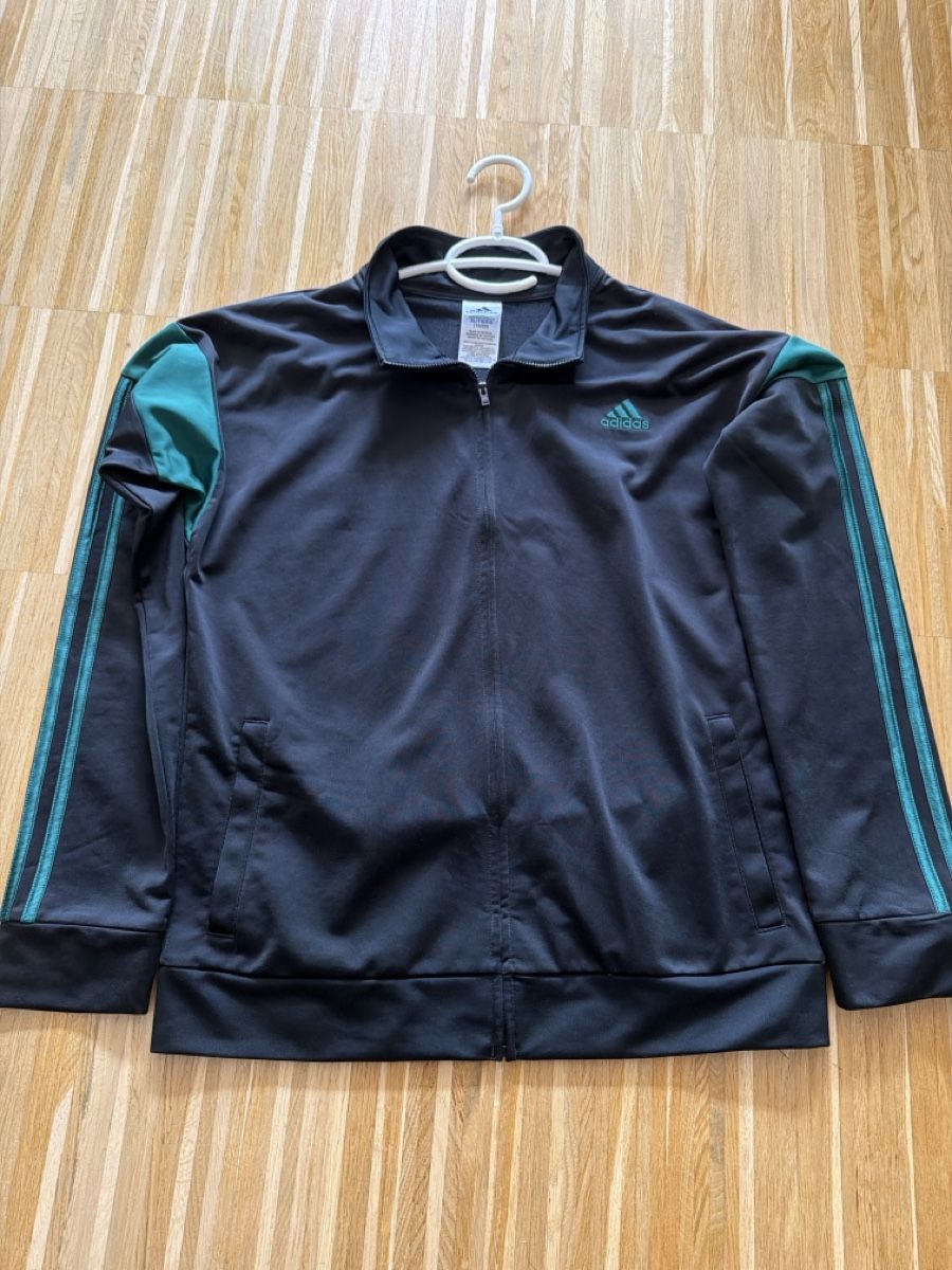Adidas Giacche & Cappotti: Adidas Jacke schwarz  – Usato da Zürich venduto da ros_jy6w