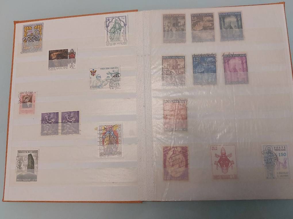 Tutti i francobolli: 1 petit album de timbres Poste Vaticane – Usato da Martigny venduto da paquito60 2