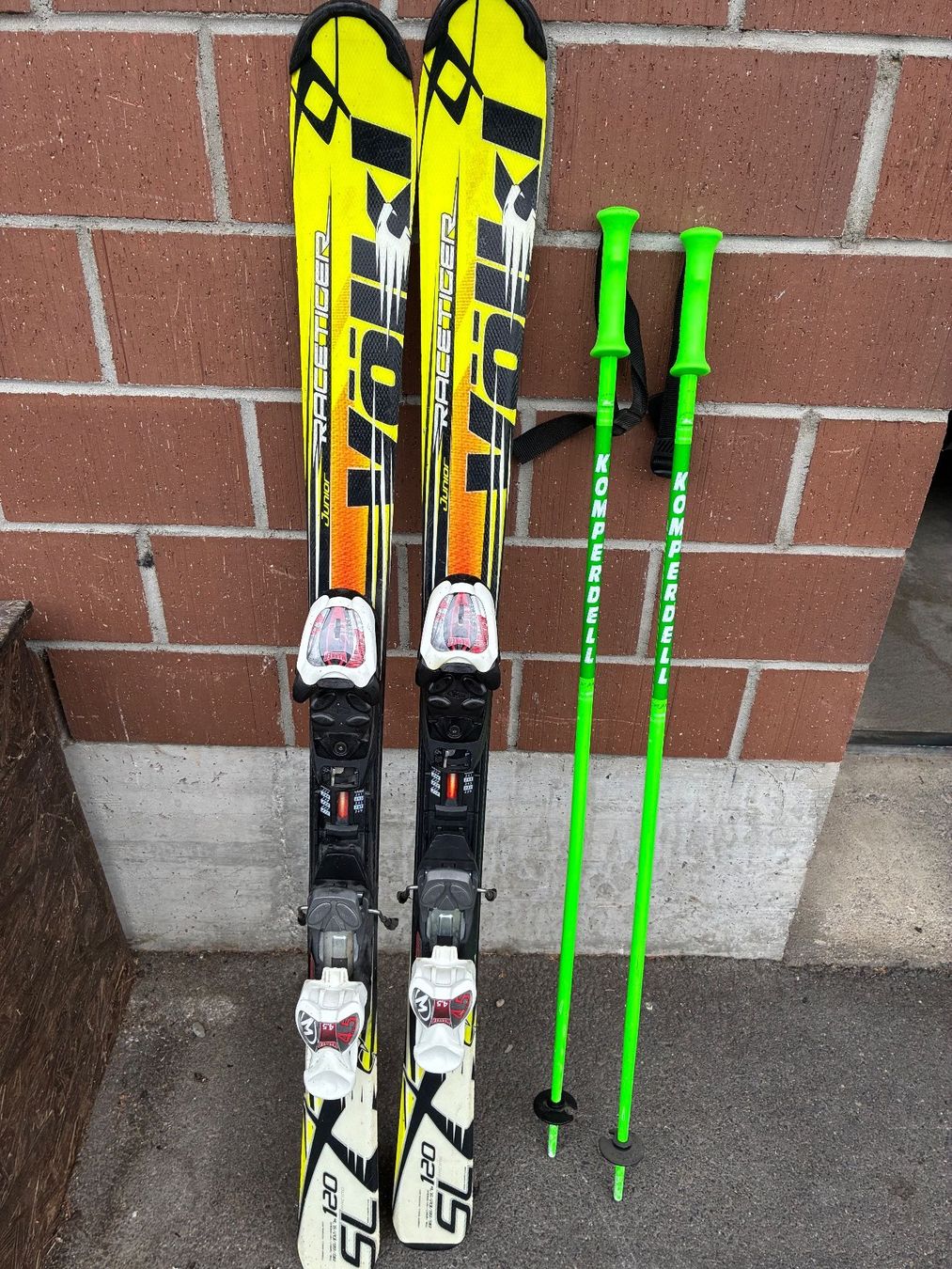 Völkl Skis: Ski 120cm – D'occasion à Hünenberg See par BoAr