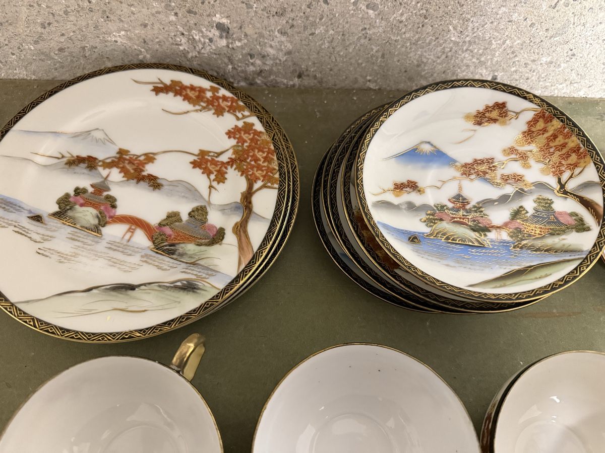 Set di piatti: Asiatisches Teeservice – Usato da Birmenstorf AG venduto da Pat_roll. 2