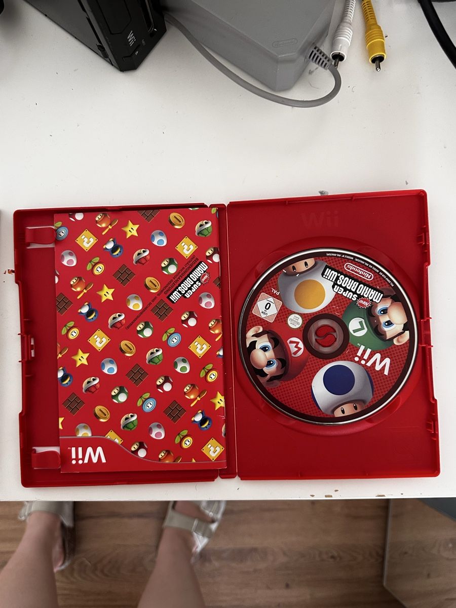 Nintendo Console: Nintendo Wii Komplettset inkl. 2 Controller + Mario Spiele – Usato da Lachen SZ venduto da _laalessia 8