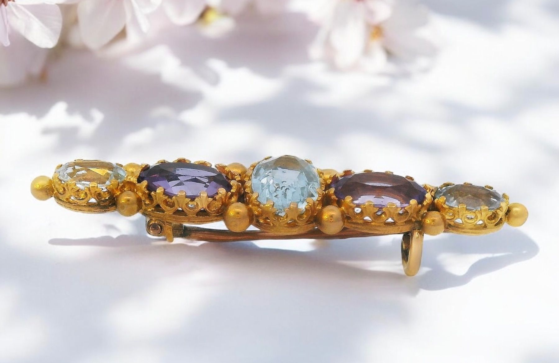 Broschen & Nadeln: Antik Viktorianisch 18K Goldbrosche mit Aquamarin & Amethyst – Gebraucht aus Embrach von estzeh1 2