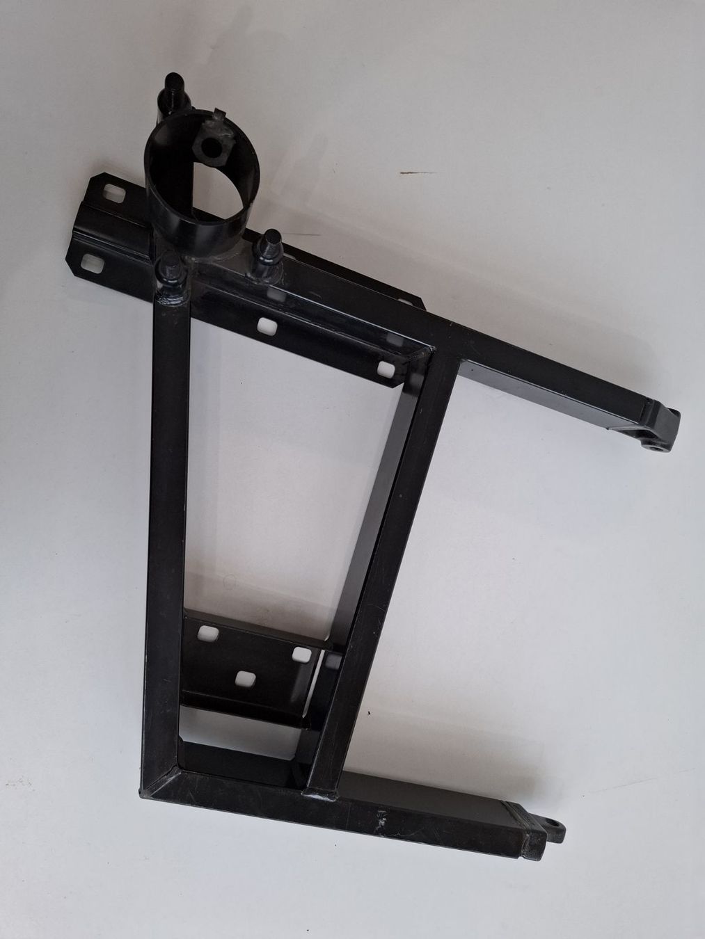 Puch Tutti pezzi di ricambio auto: Reserveradträger PUCH 230GE / Mercedes – Nuovo (secondo la descrizione) da Fahrwangen venduto da dast2009 1