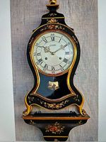 schöne und sehr gut erhaltene Pendule von Le Castel