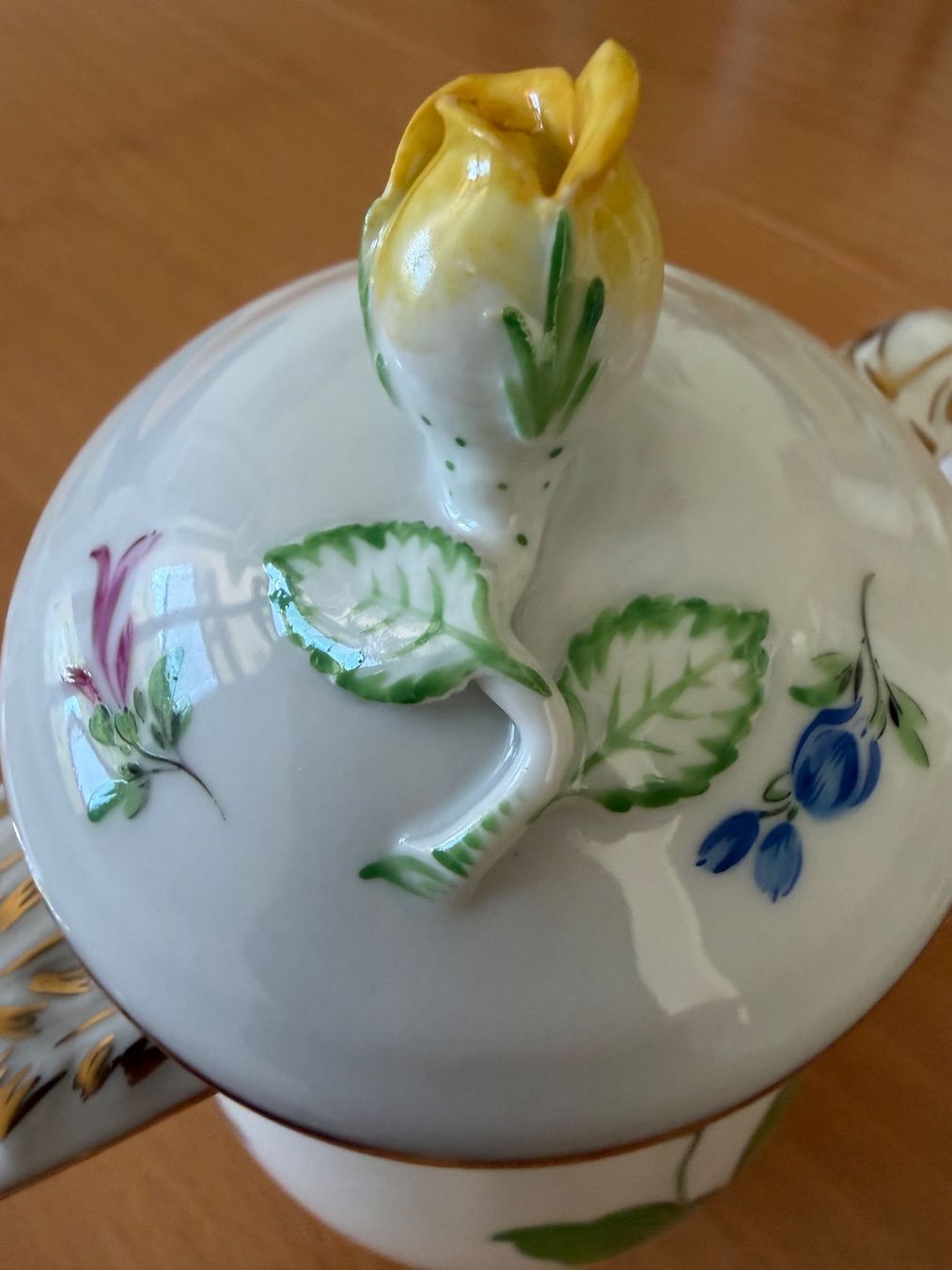 Teiere: Meissen Tee oder Kaffe Kanne mit gelber Rose – Usato da Nussbaumen AG venduto da normajeanbaker 7
