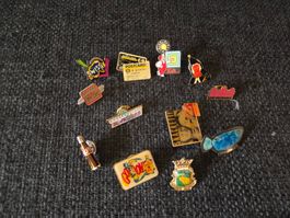 11 Vintage Pins | Bunte Sammlermischung | Werbung, Reisen &