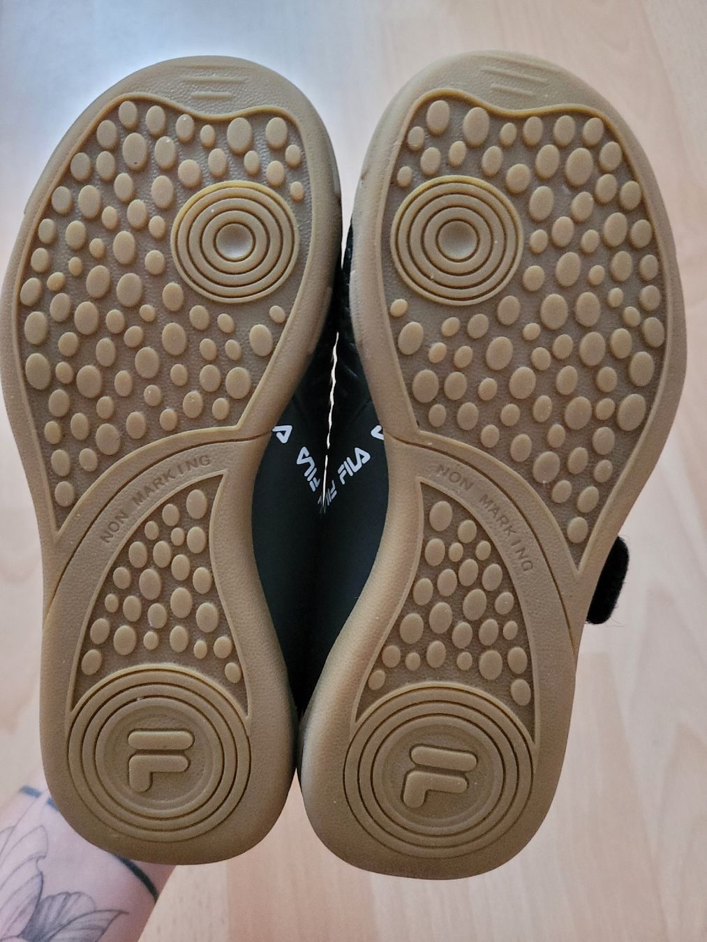 Fila Scarpe per ragazzi: Schuhe gr. 28 Fila neu – Nuovo (secondo la descrizione) da Inwil venduto da Flower2325 1
