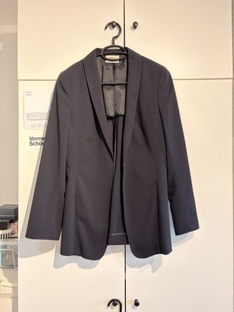 Dunkelblauer Akris Punto Blazer
