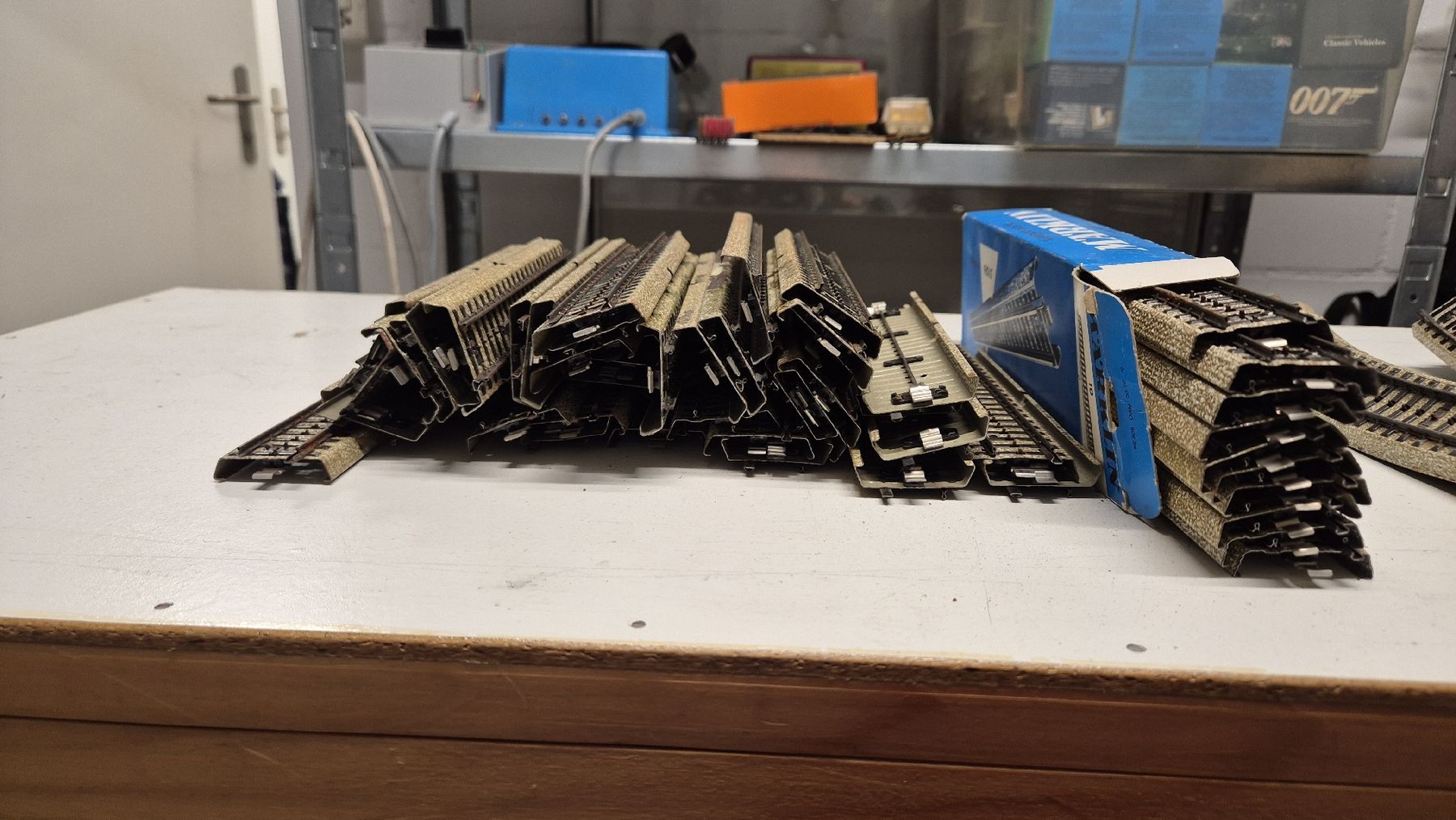 Märklin Modellini di ferrovie: Märklin M- Geleise, Flugrost  – Difettoso da Wangen SZ venduto da Dnepr2 3