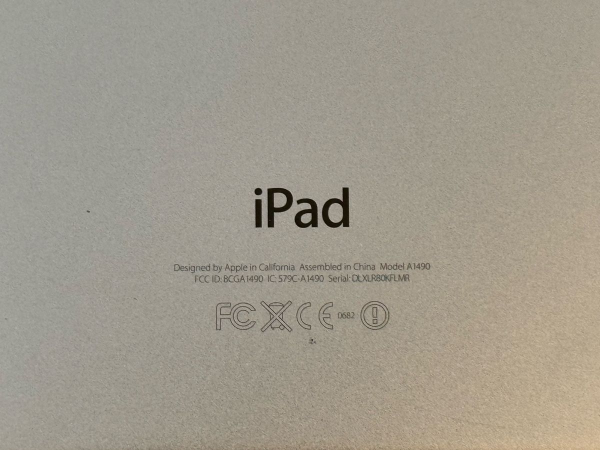 Apple Tablet PC: Apple iPad Mini 2, Wi-Fi Cellular, 128GB – Usato da Zürich venduto da mar_hp69 3