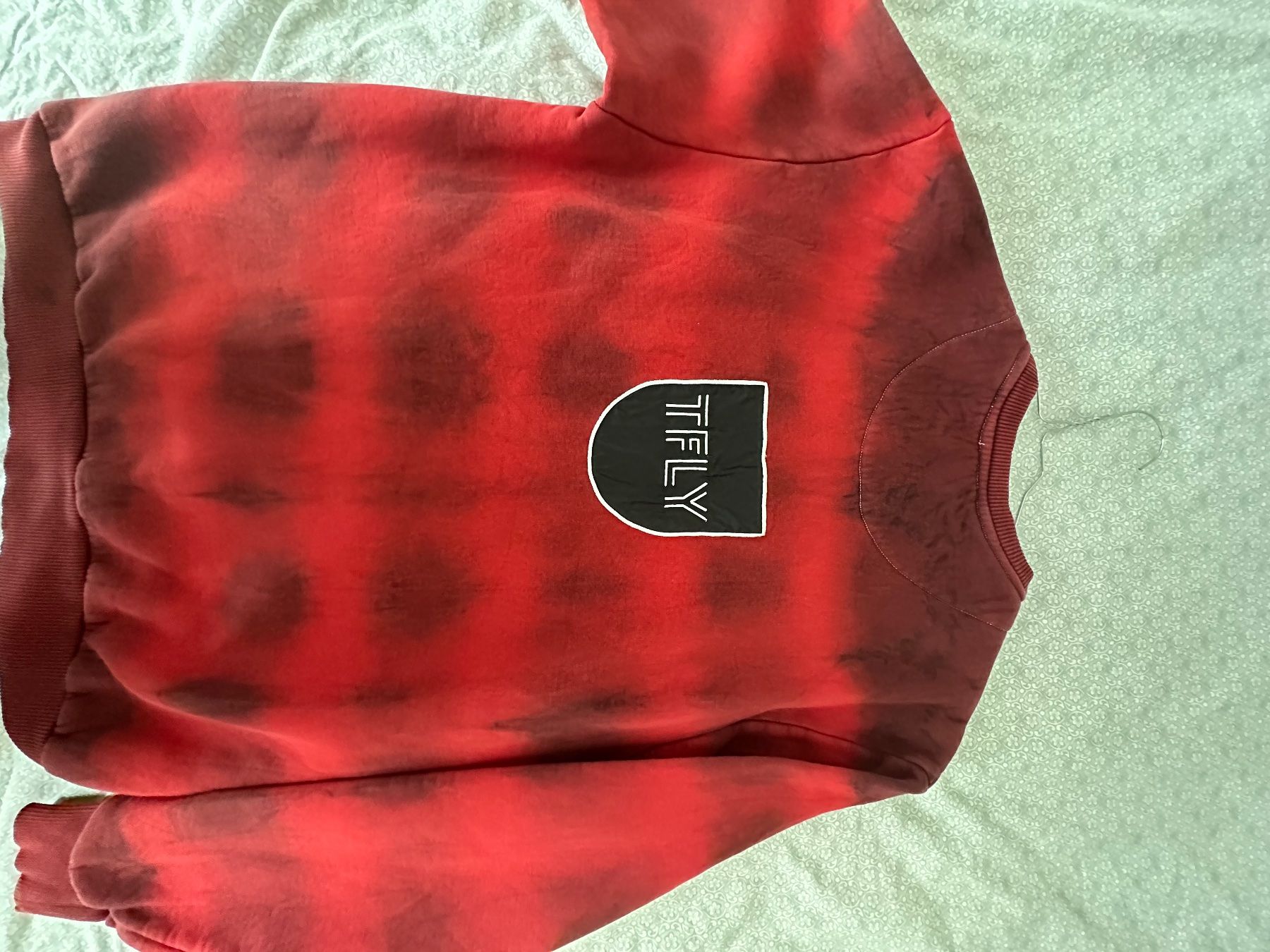 Pullover & Sweatshirts: Designer Pullover – Gebraucht aus Basel von ari_qn6c