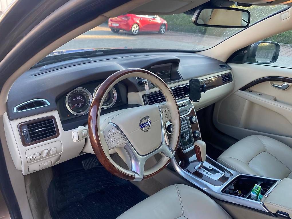 Autos: Volvo xc70 t6 – D'occasion à Au SG par dar_765x 3
