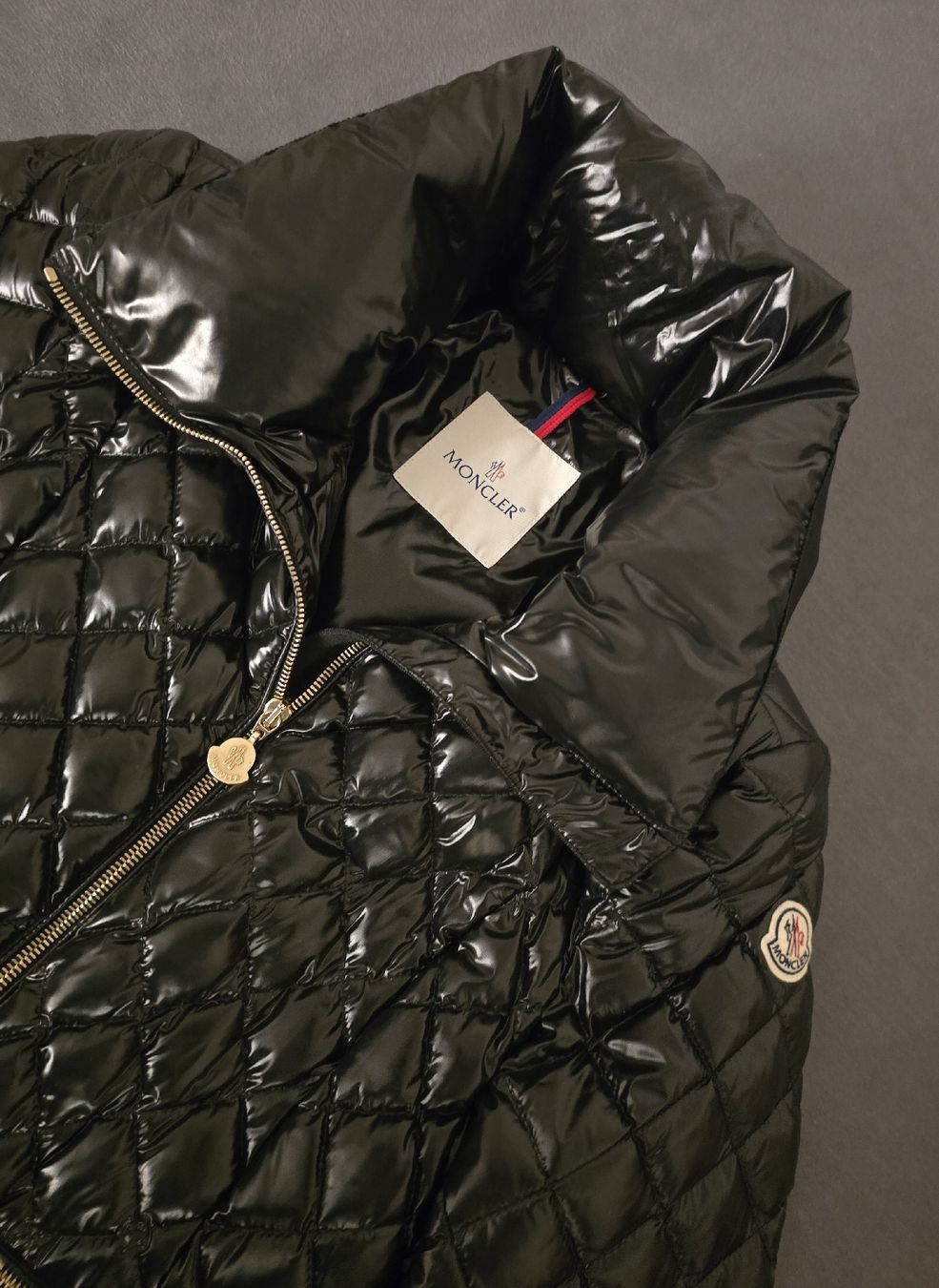 Moncler Giacche: Original Moncler Daunenjacke – Nuovo (secondo la descrizione) da Gattikon venduto da lavric_d 3