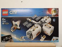 Lego 60227 City Lunar Space Station