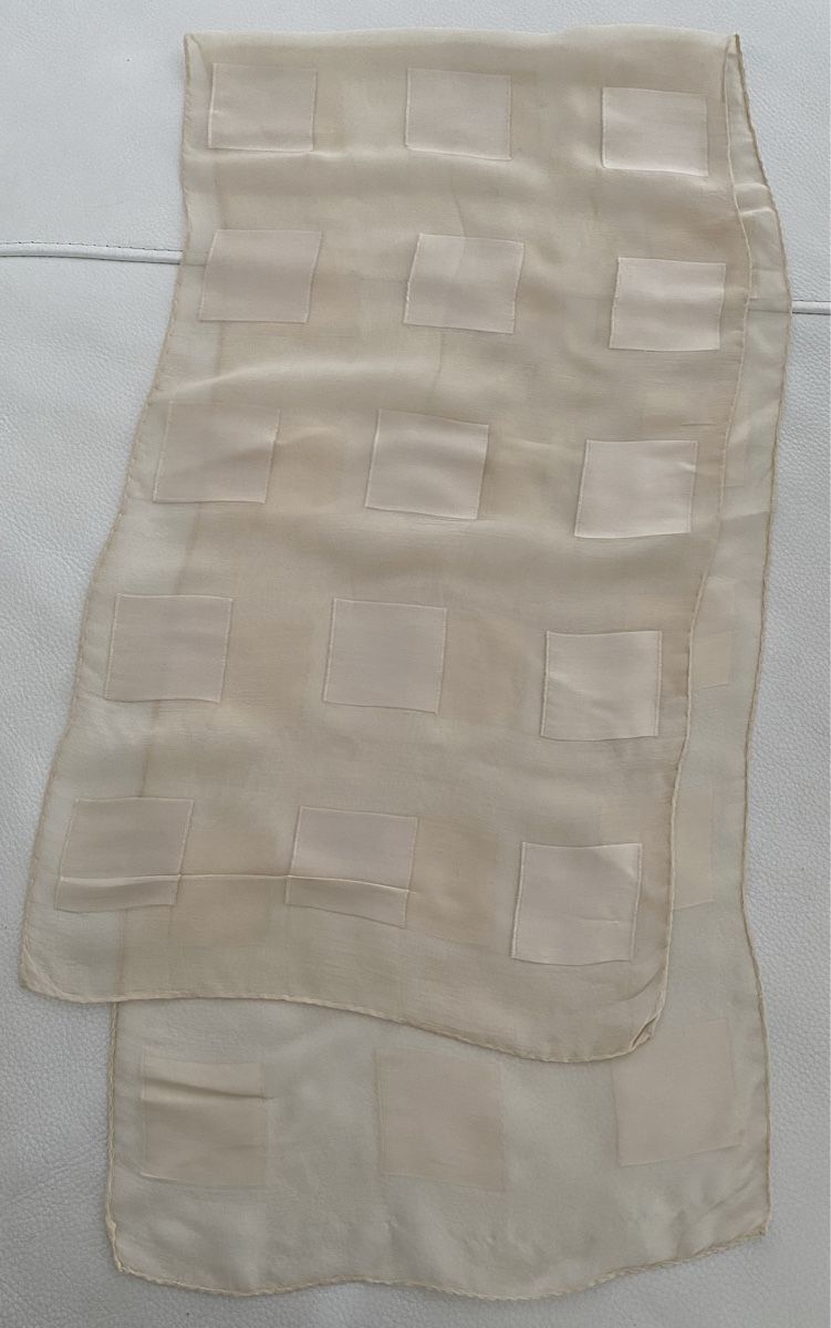 Foulard & Sciarpe: Seiden Schal 🌸 – Usato da Opfikon venduto da Luis144