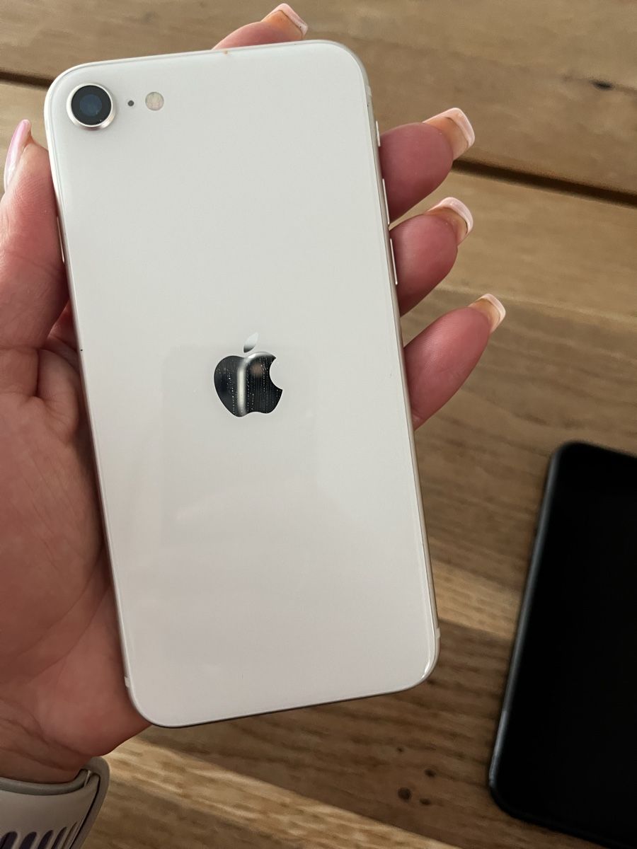 Apple Telefoni cellulari / Smartphones: iphone se – Usato da Dottikon venduto da kat_jk9m 1