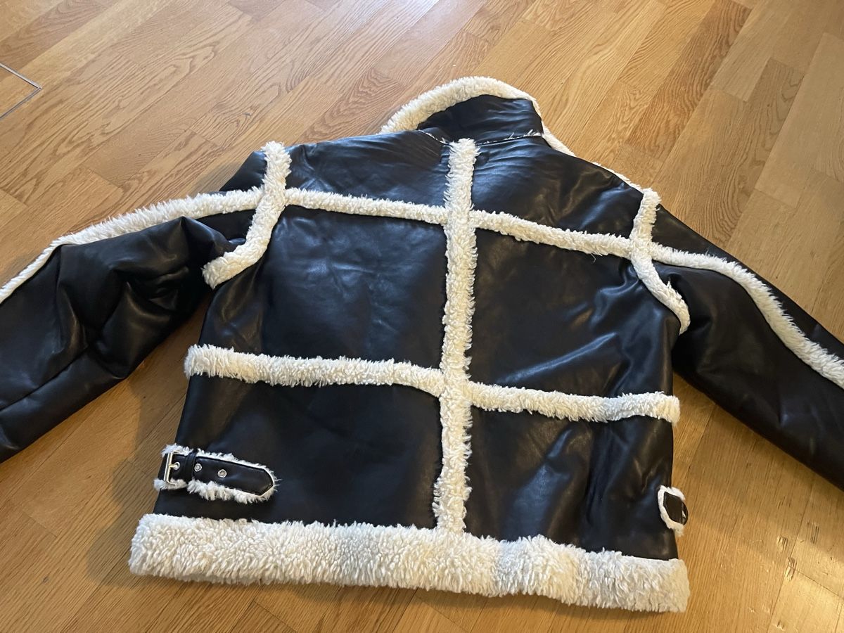 Giacche: Jacke Schwarze Jacke mit Teddyfutter Gr. L – Usato da Rüschlikon venduto da leo_mwz2 7