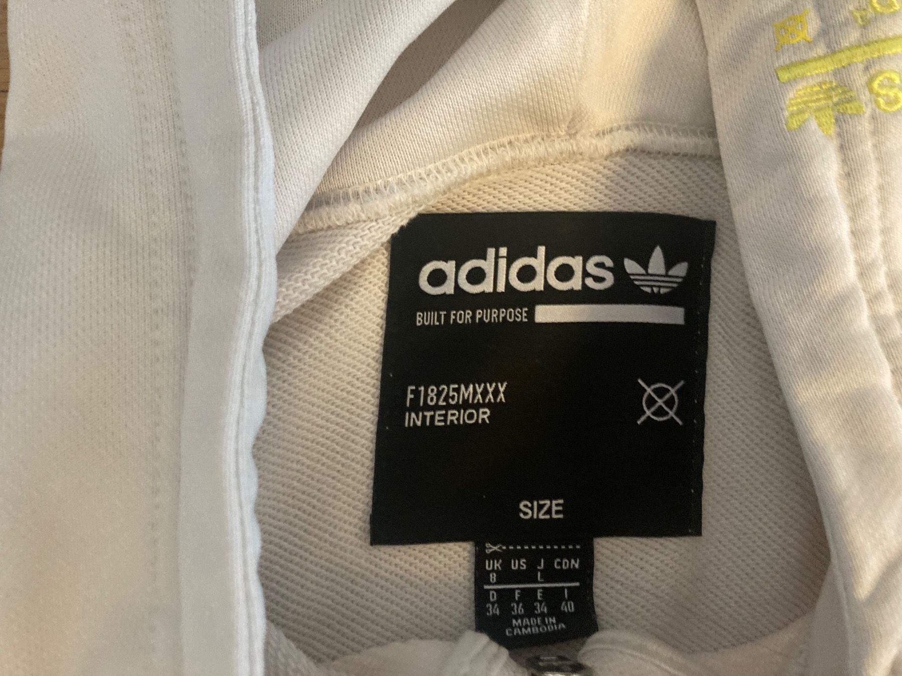 Adidas Completi: Adidas Trainingsanzug – Usato da zürich venduto da N2424 2