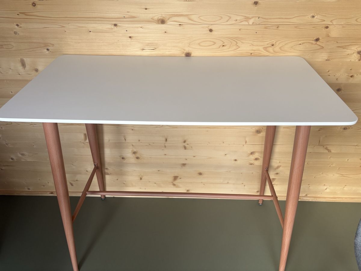 Micasa Set di tavolo e panche: Hochtisch mit vier Stühlen/Barhocker – Usato da Uster venduto da Carpenter1 5