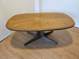 Couchtisch Holz mit Sternmuster