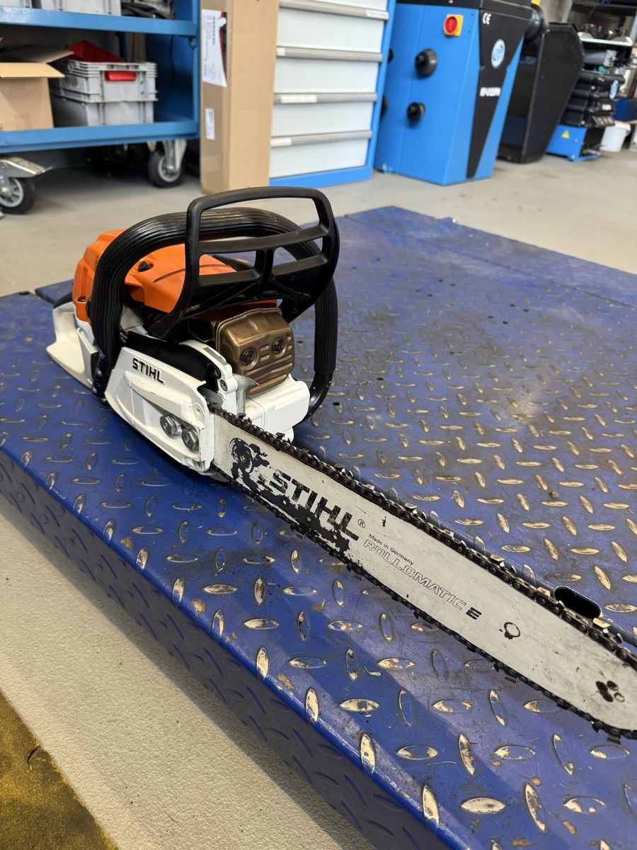Stihl Seghe: Stihl MS 261 C-M  – Usato da Lenzburg venduto da billistar 3