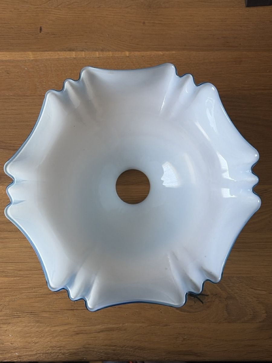 Abat-jours: Lampenschirm Glas Opalblau Durchmesser 23cm  – D'occasion à Lengnau BE par tho_8v9x 1