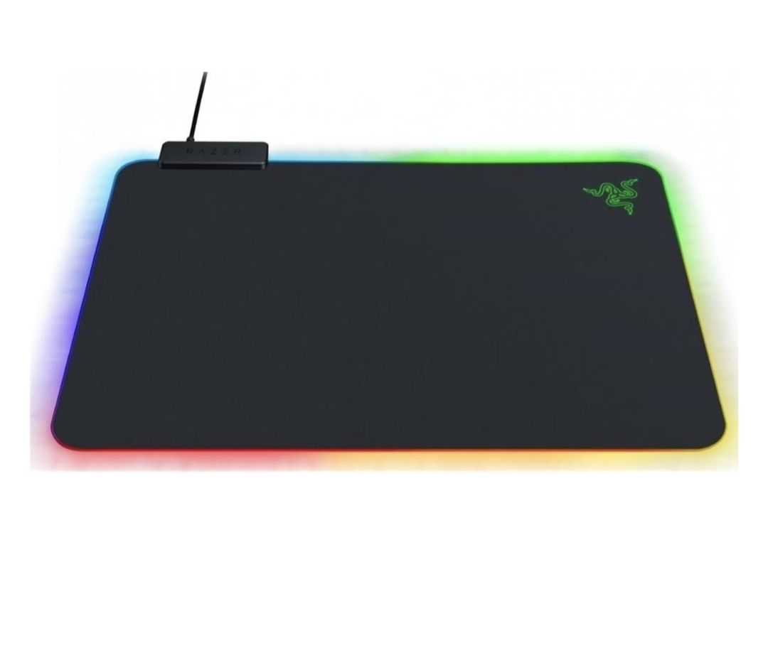 Razer Tappetini per mouse: Razer Firefly v2 Gaming Mauspad/Mausmatte – Usato da St. Gallen venduto da MyStexo