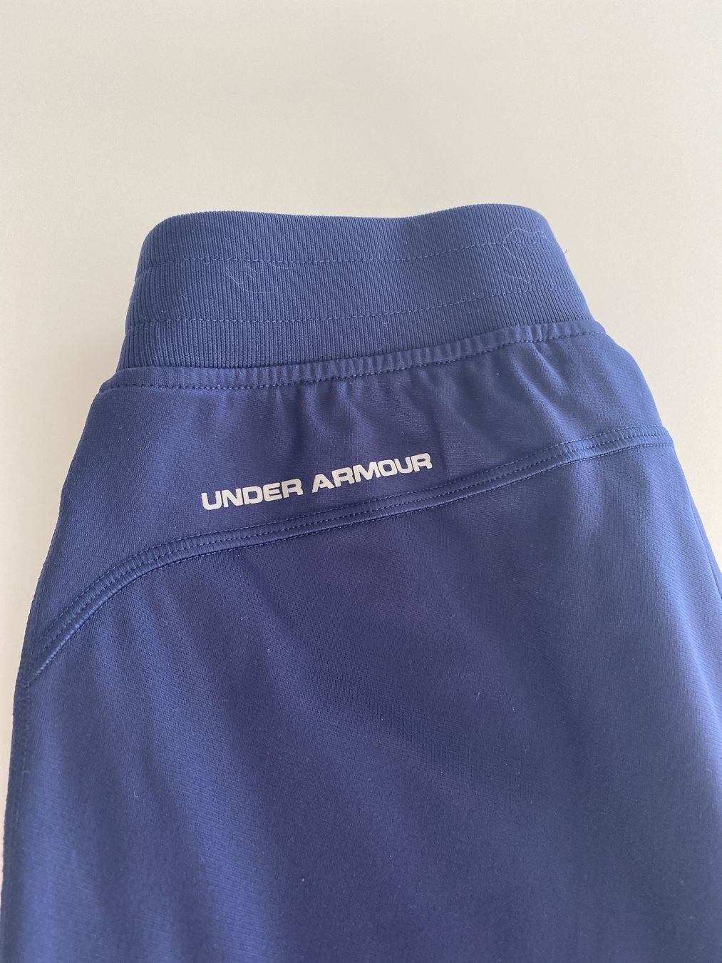 Under Armour Pantaloni: Herren Jogging Hosen Under Armour – Usato da Spiez venduto da Primrose2013 2
