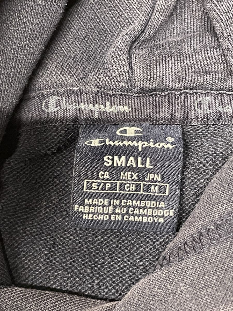 Maglioni & Felpe: 2 Kapuzenpullover Peak Performance S und Champion S – Usato da Zürich venduto da ren_85bc 6