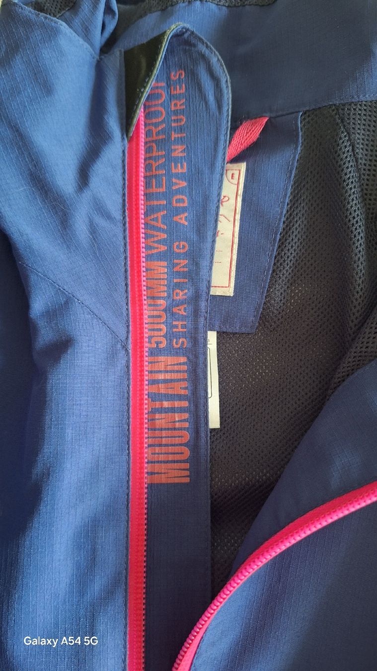 Decathlon Giacche & Cappotti: Regenjacke, Gr. 128 – Usato da Richterswil venduto da C011 3