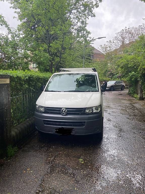 VW Autos: VW T5 2.0 TDI  Transporter/Camper – Gebraucht aus Bern von bew_w9td