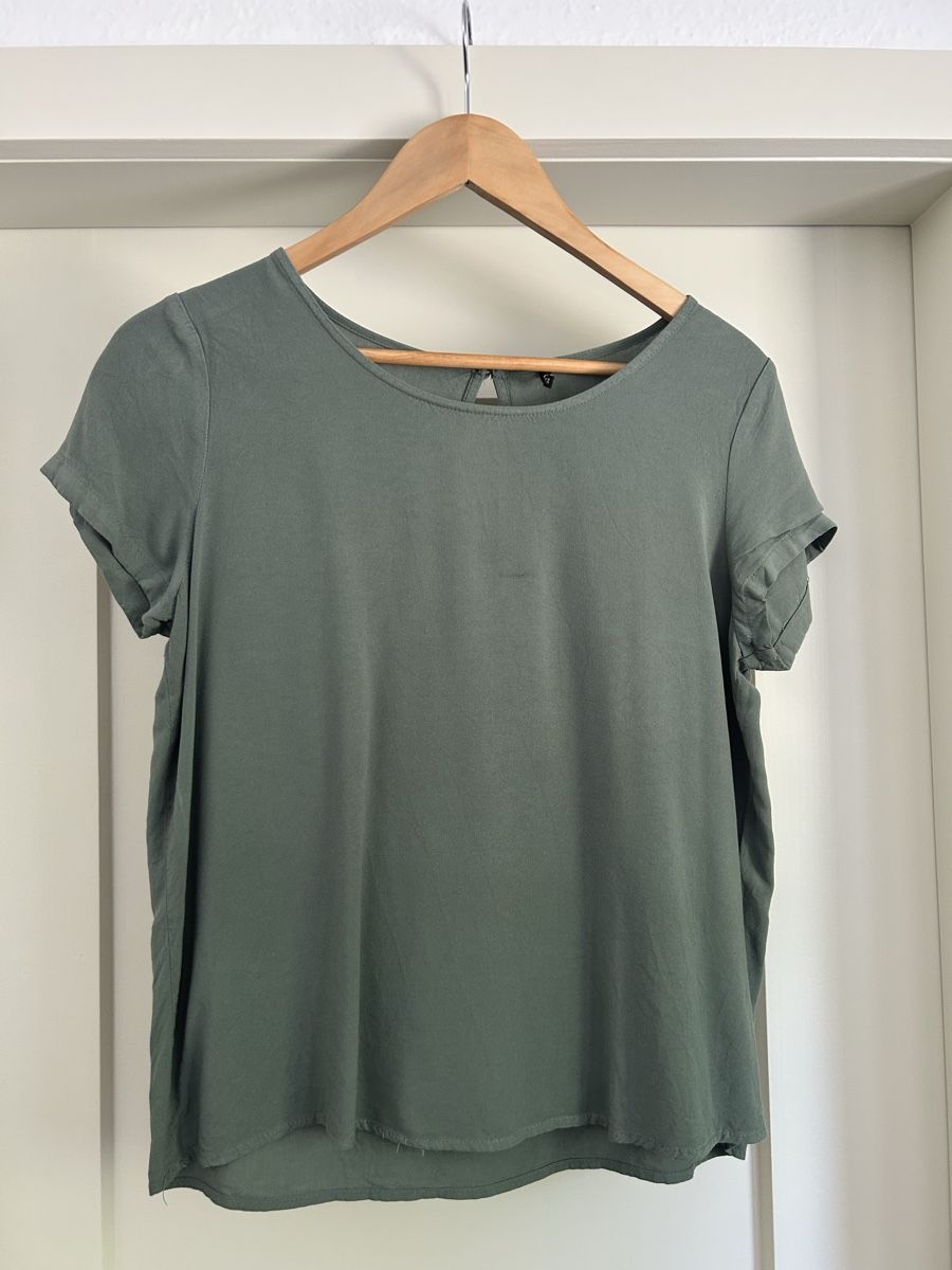 Only Chemisiers: Leichte Sommerbluse, oversized – D'occasion à Winterthur par neelom
