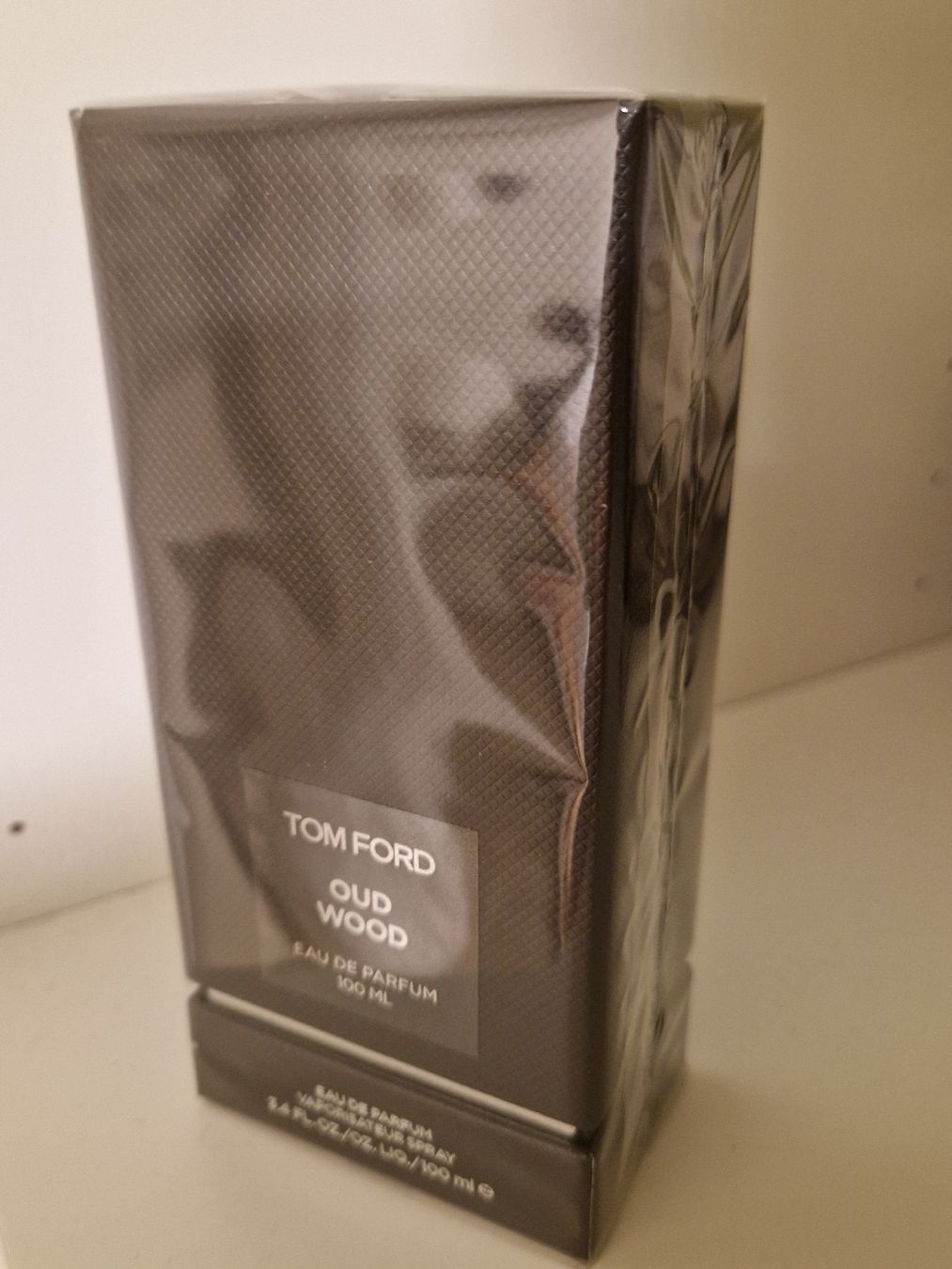Tom Ford Profumi & Eau de Toilette: Tom Ford Oud Wood Eau de Parfum Spray 100ML – Nuovo e nell'imballaggio originale da Ormalingen venduto da duftladen