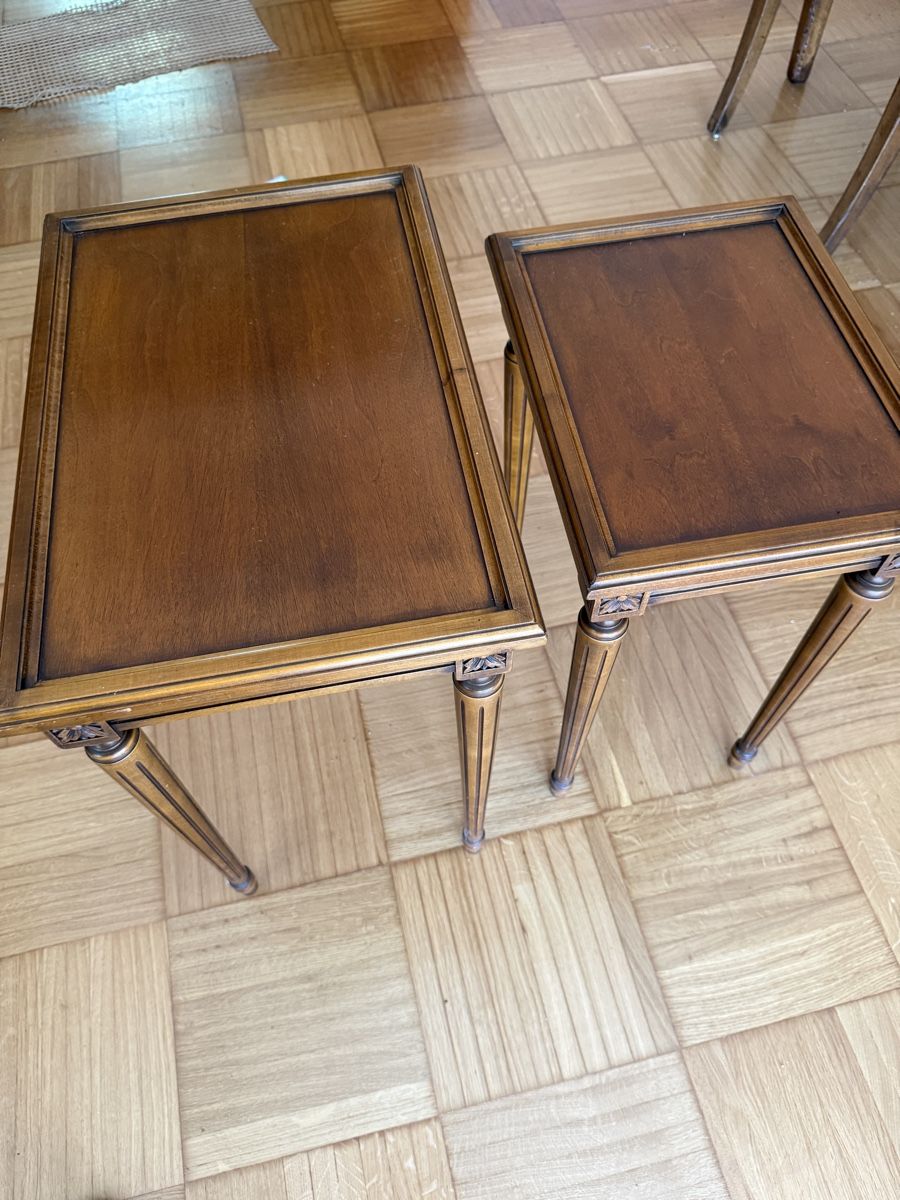 Tables: Petites tables emboîtables style Louis XI – D'occasion à Clarens par Gabi0062 1