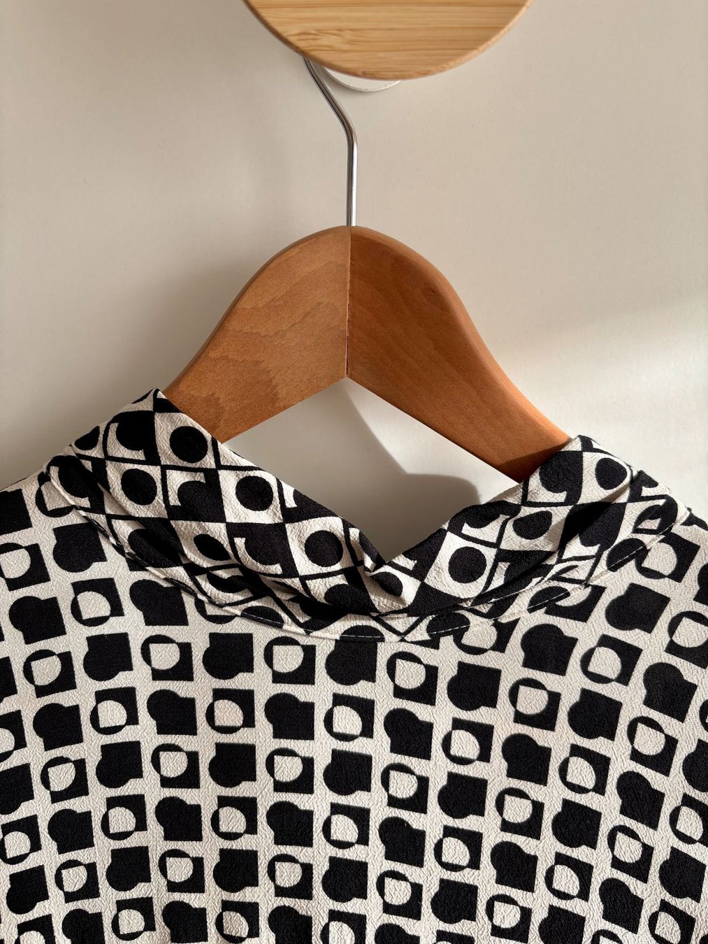 Esprit Vestiti: Langes Viskosekleid mit Unterkleid – Nuovo (secondo la descrizione) da Niederrohrdorf venduto da Madoqua 3