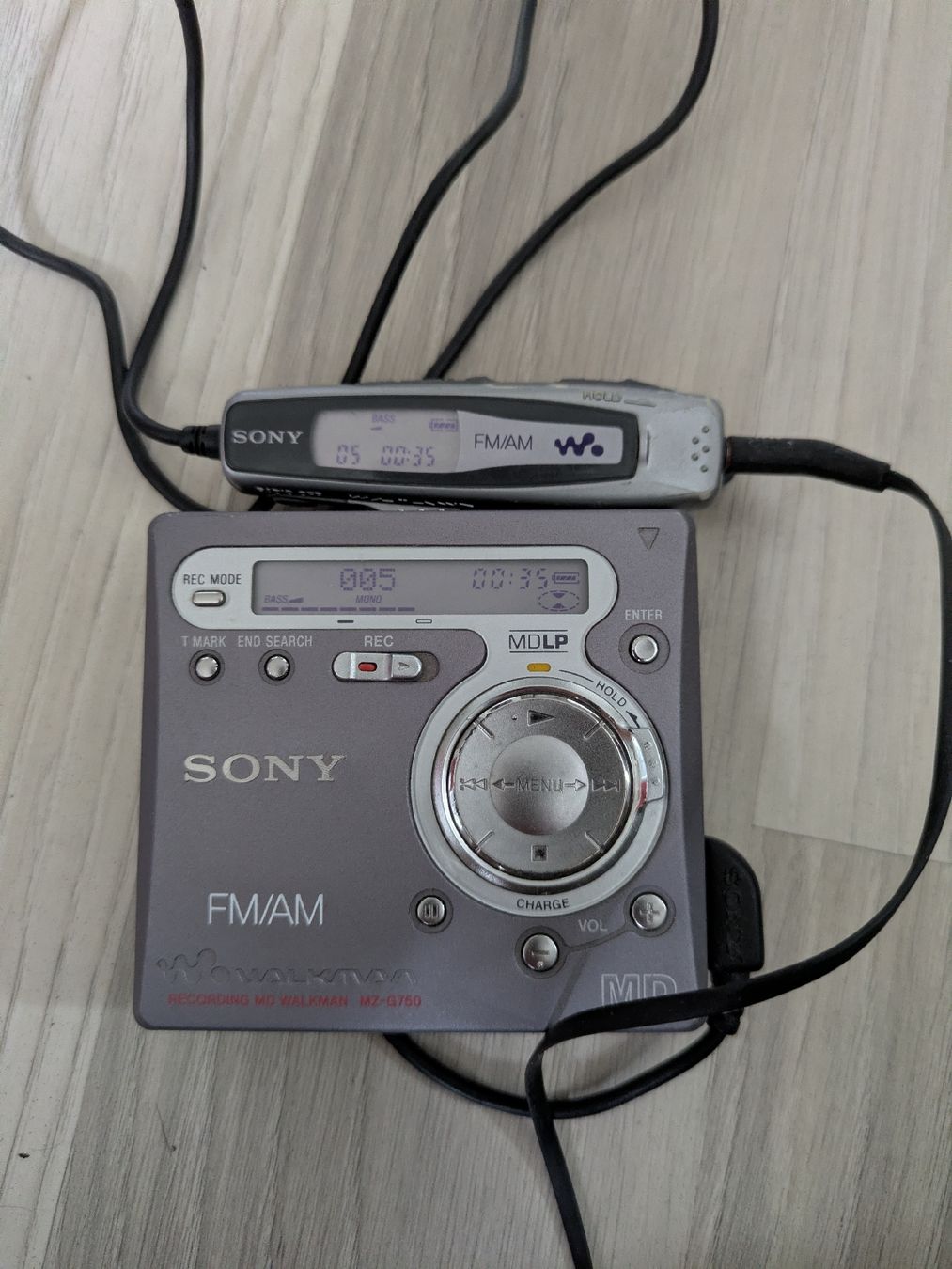 Lettore multimediale portatile: Walkman / Minidisc  – Difettoso da Châtonnaye venduto da Enjie 1