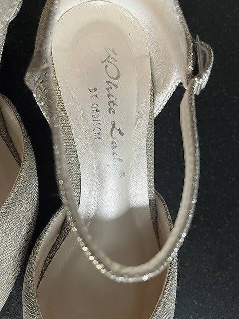 Scarpe da donna: Schuhe festlich – Usato da Gränichen venduto da Gora4 1
