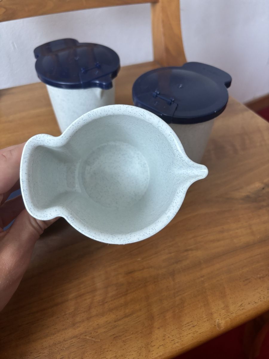 Tupperware Recipients et similaires: Tupperware Becher mit Deckel 3er Set – D'occasion à Flawil par lar_582m 2