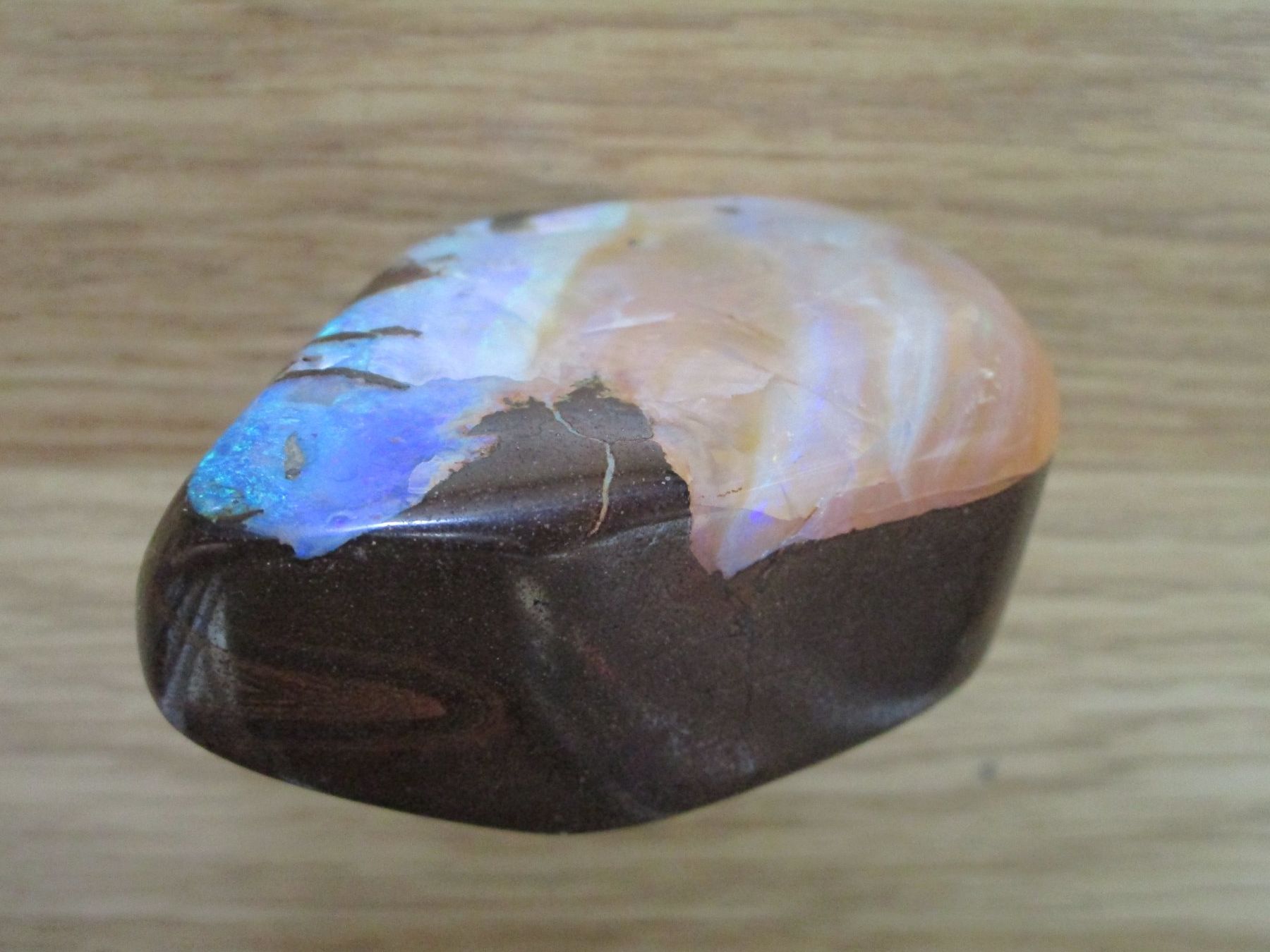 Pierres précieuses: Opal auf Gestein – Neuf (Voir description) à Heimberg par Lupo57 2