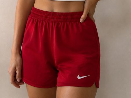 Nike Dri-Fit Shorts rot Grösse L 147-158 cm