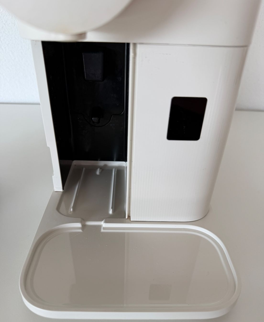 Nespresso Macchine per caffè & Macchine per espresso: Nespresso Lattissima One, weiss – Usato da Luzern venduto da W.Werder 3