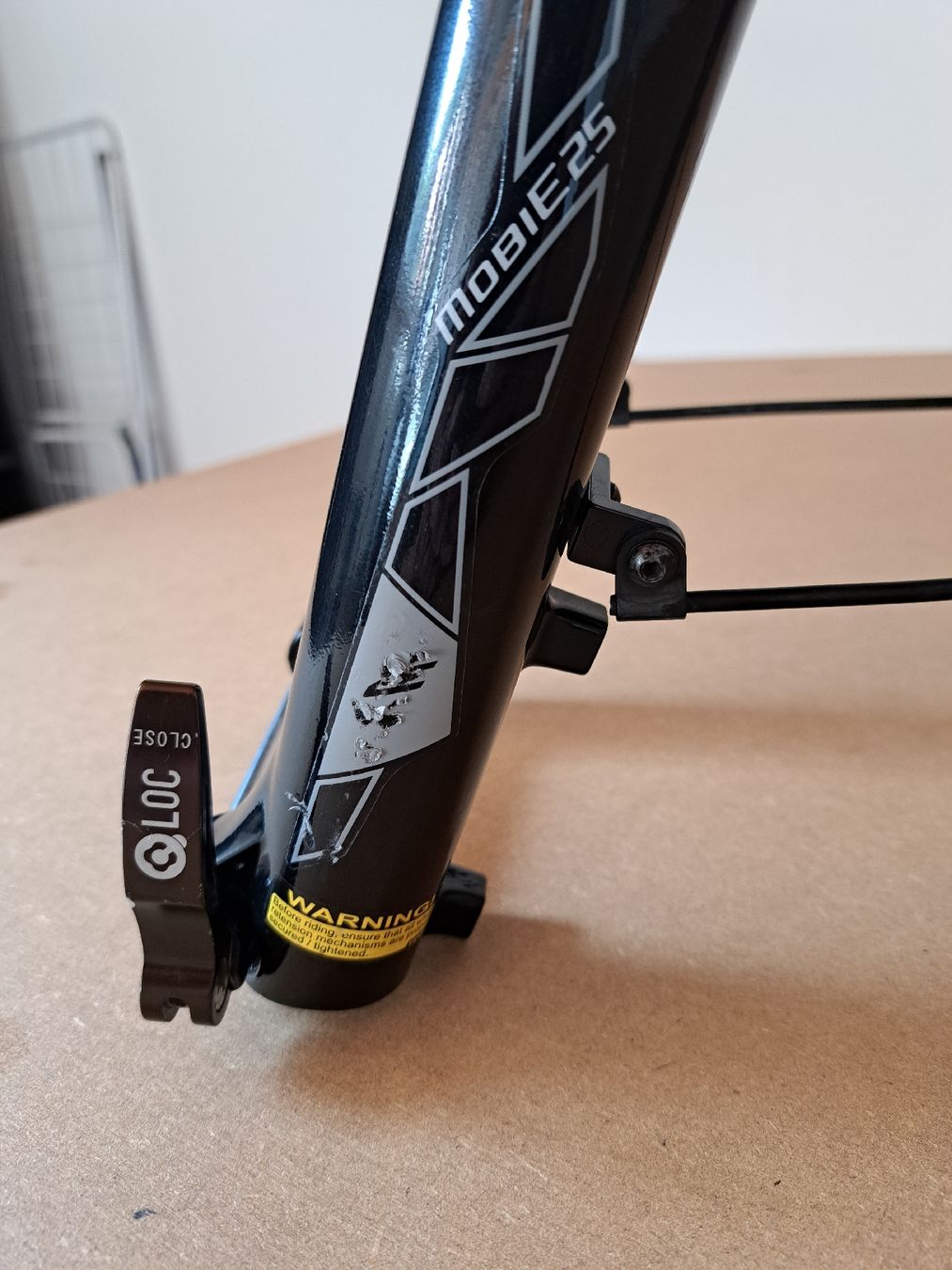 Pièces détachées:  Luft-Federgabel Suntour – D'occasion à Zürich par Fasszoll 1
