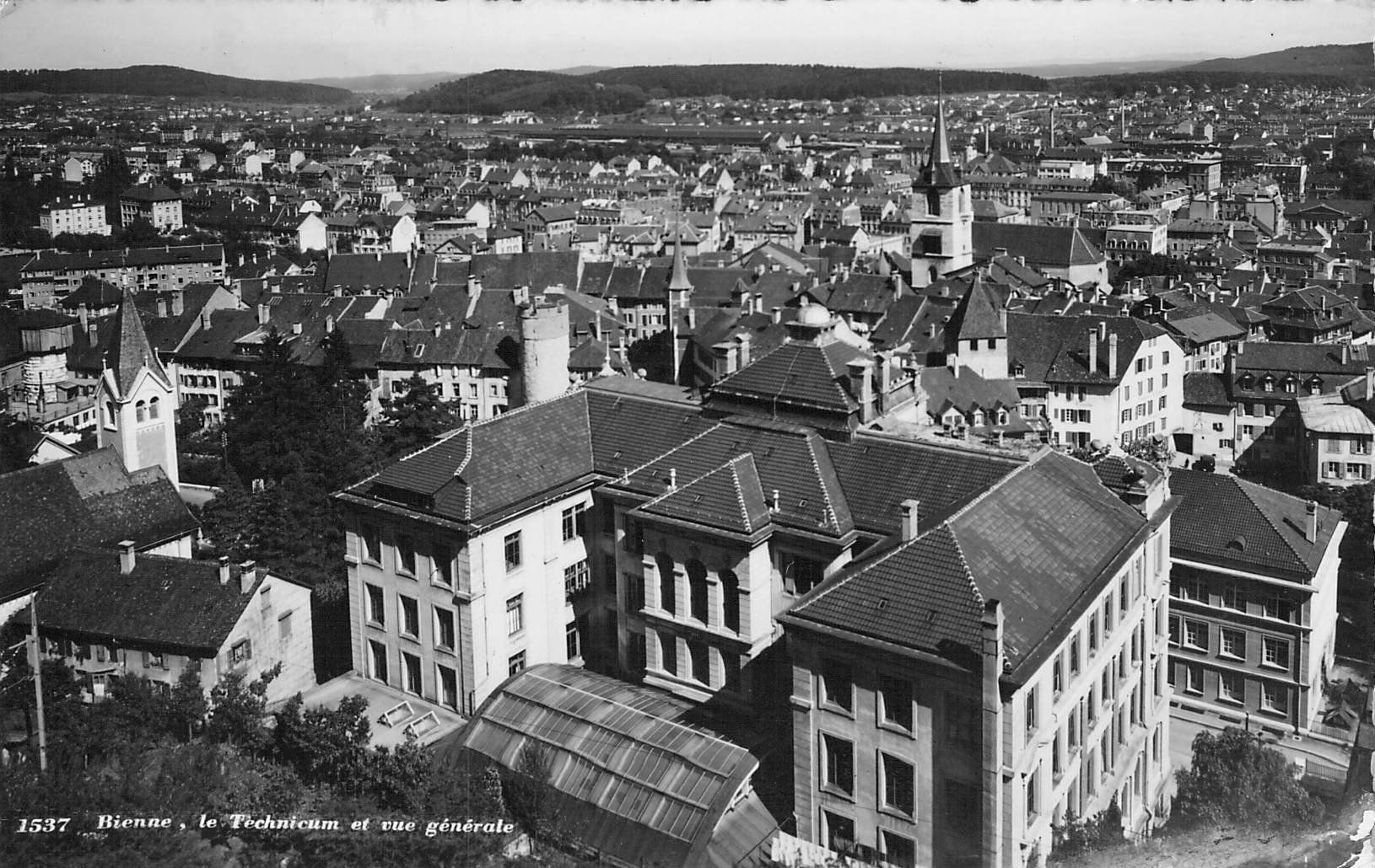 Ansichtskarten: ^Bienne,Biel ,le technicum et vue générale, echtfoto – Gebraucht aus Reichenburg von Pipo-67