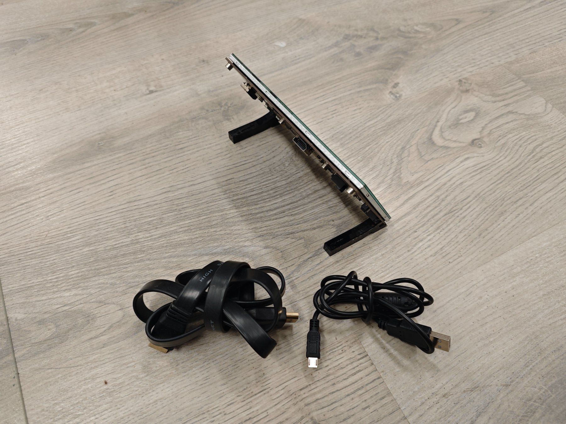 Monitor: Écran HDMI 7 pouces, tactile avec câble hdmi – Usato da VETROZ venduto da Bimmer_CH 2