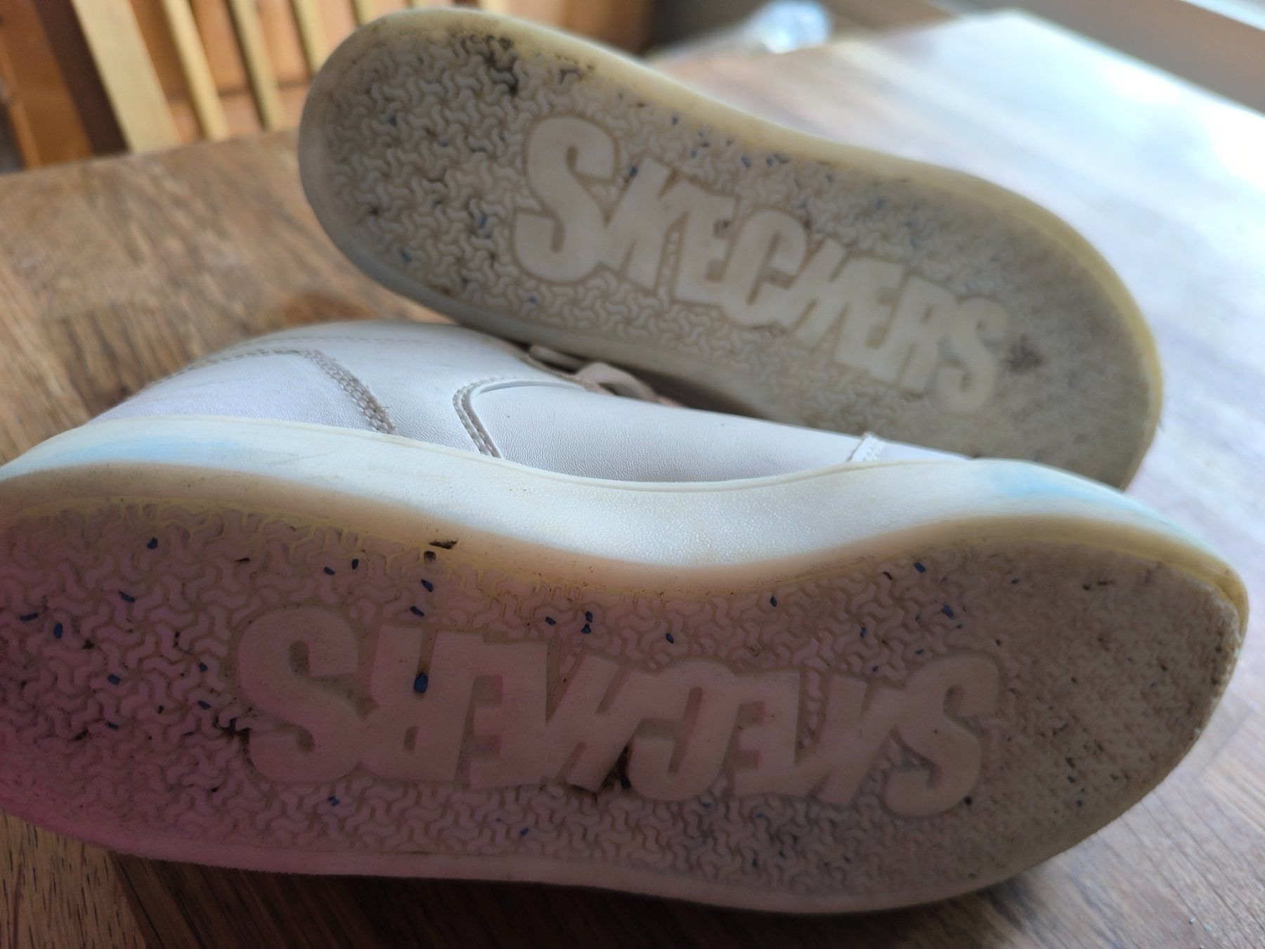Skechers Scarpe da uomo: Weisse Sketchers Gr. 39.5 – Usato da Gebenstorf venduto da Genx74 2