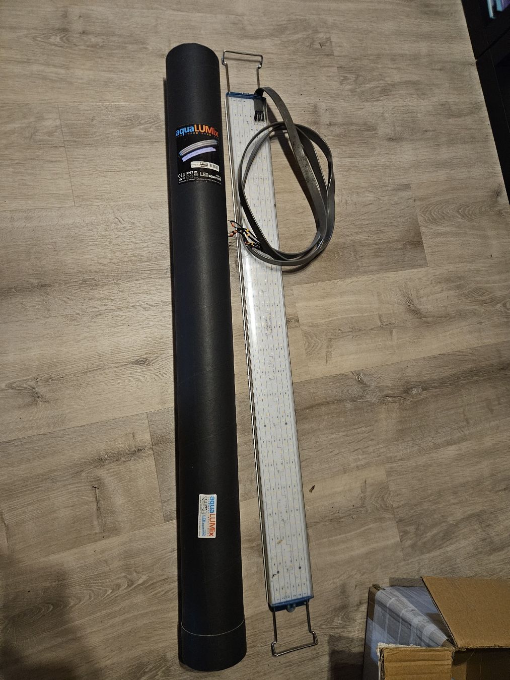 Lampade: LED Aquaristik Aqualumix, 115cm – Usato da Gümligen venduto da Testerli33