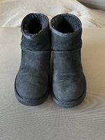 UHG Boots Mini Gr. 39