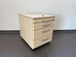 Abschliessbarer Rollcontainer von Pfister | 3 Schubladen