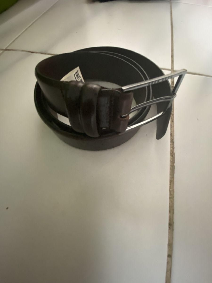 Hugo Boss Cinture: Ceinture en cuir marron Boss – Nuovo (secondo la descrizione) da Cressier NE venduto da Cyril1401 1